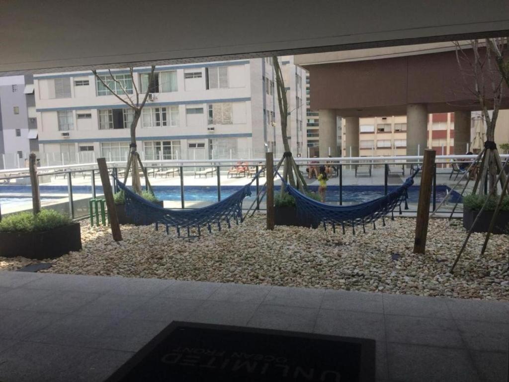 Ocean Front Paraíso: Beachfront Retreat With Heated Pool And Wellness 公寓 Santos (Sao Paulo)